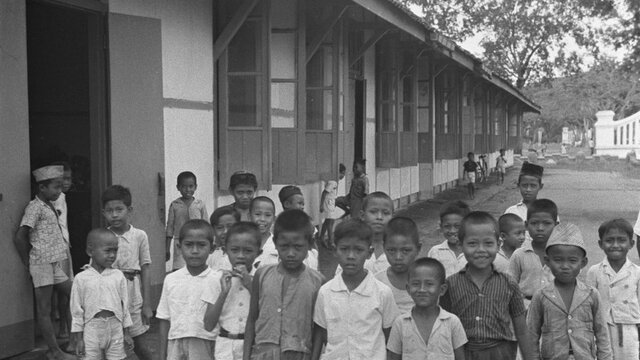 Pendidikan Zaman Kolonial Belanda di Indonesia